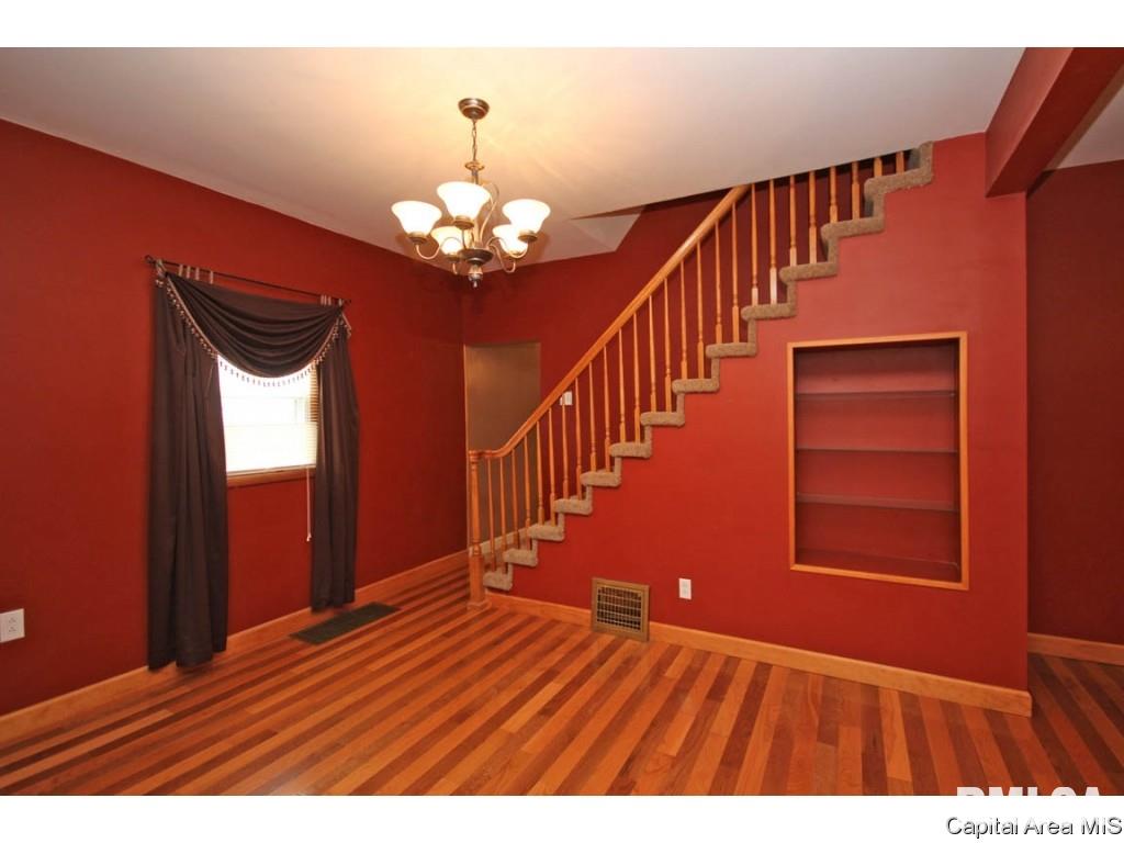 2027 North 19th Street Springfield, IL 62702 - Photo 12 of 36 Gallery Image 12
