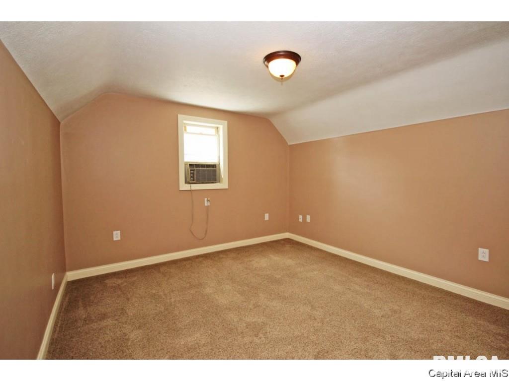 2027 North 19th Street Springfield, IL 62702 - Photo 23 of 36 Gallery Image 23