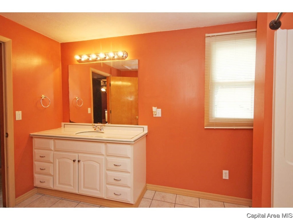 2027 North 19th Street Springfield, IL 62702 - Photo 27 of 36 Gallery Image 27