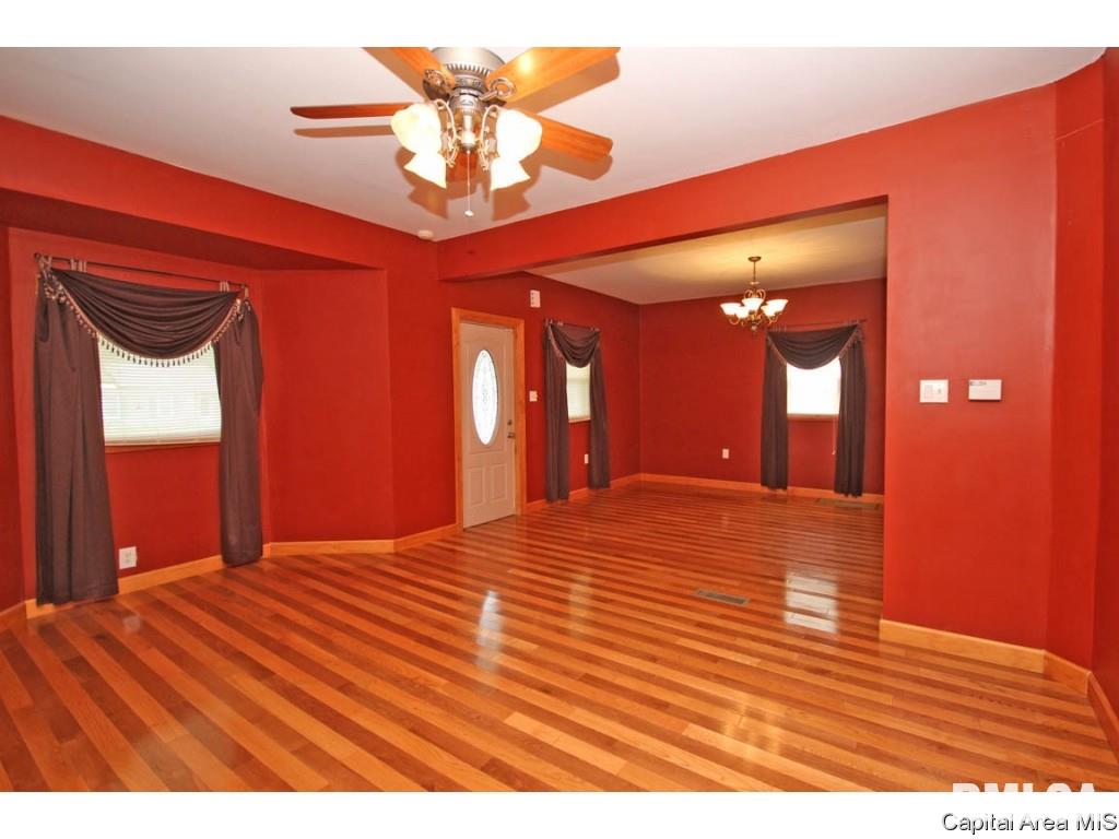 2027 North 19th Street Springfield, IL 62702 - Photo 7 of 36 Gallery Image 7