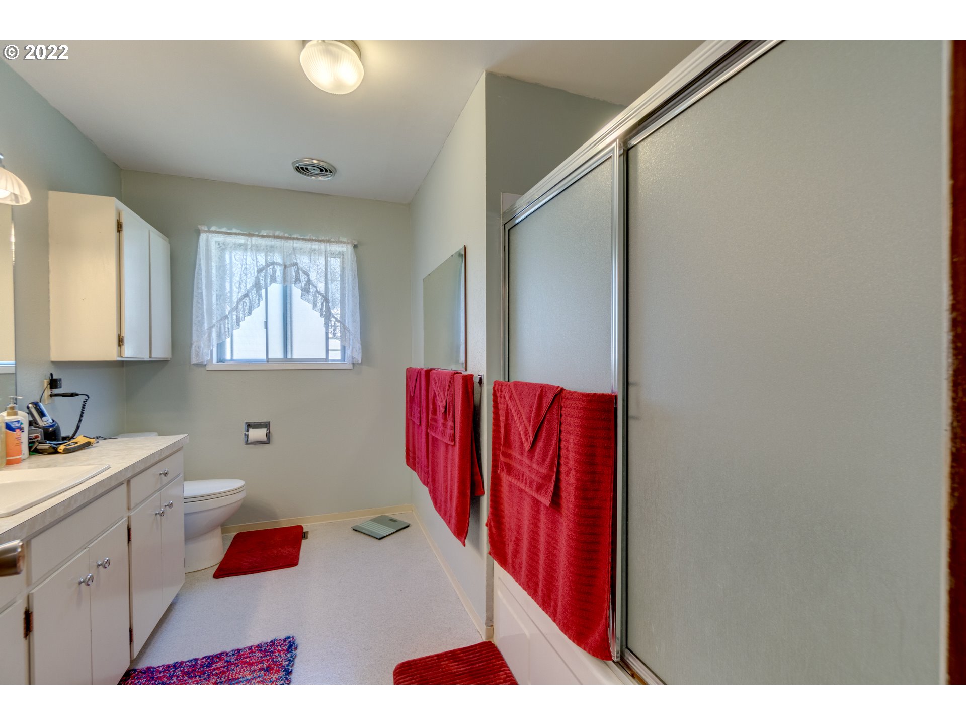 1191 Randolph Road Woodburn, OR 97071 - Photo 16 of 29 Gallery Image 16