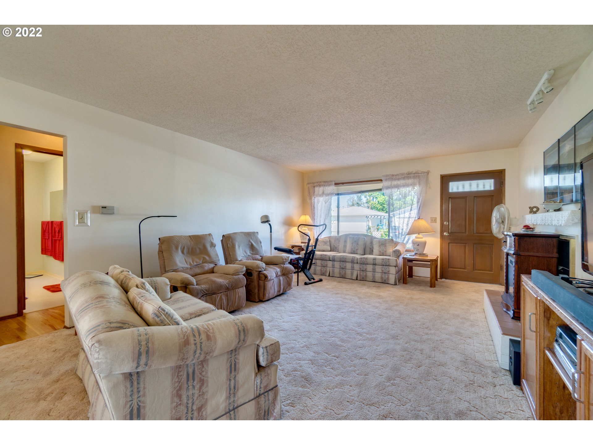 1191 Randolph Road Woodburn, OR 97071 - Photo 5 of 29 Gallery Image 5