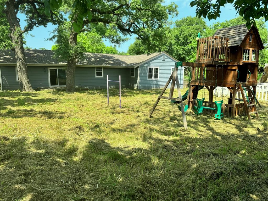 314 North Dubellette Street Weatherford, TX 76086 - Photo 15 of 30