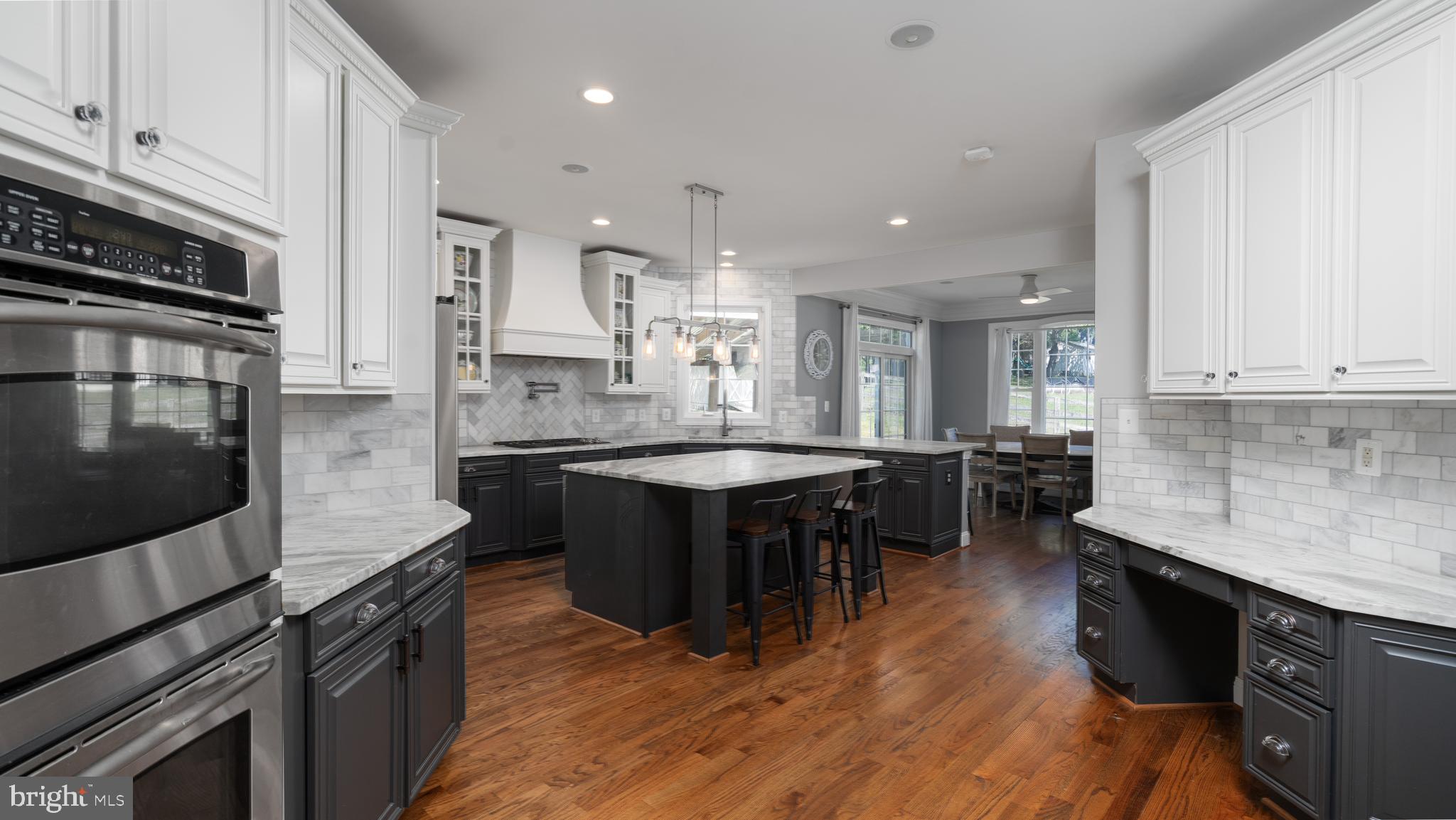 13128 Kahns Road Manassas, VA 20112 - Photo 5 of 61 Immaculate Chef's Kitchen rebuilt in 2021