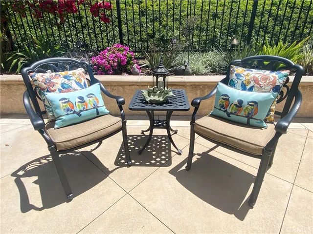 $1,294,888 | 6430 East Oakview Lane, Anaheim Hills, CA 92807