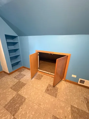 $367,000 | 3112 Pearl Avenue, Melrose Park, IL 60164