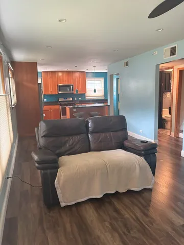 $367,000 | 3112 Pearl Avenue, Melrose Park, IL 60164