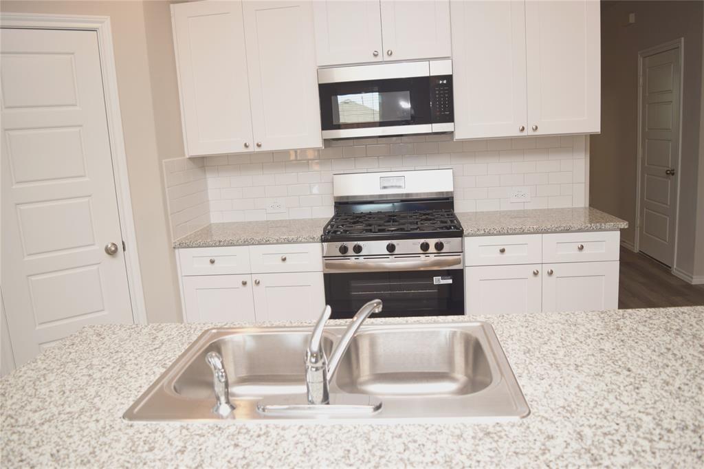 740 Rubicon Road Fort Worth, TX 76247 - Photo 15 of 21 Gallery Image 15