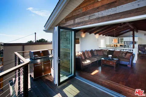 $11,750 | 531 2nd Street, Hermosa Beach, CA 90254