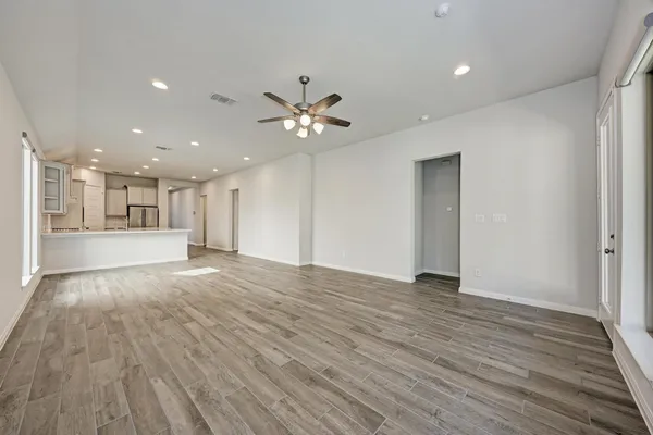 $2,400 | 133 Bauer Loop, Liberty Hill, TX 78642