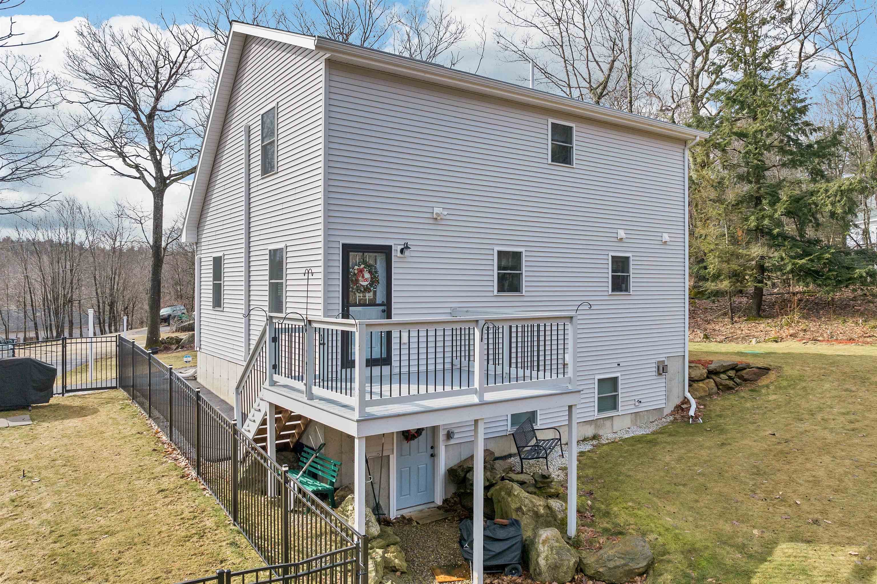 878 North Barnstead Road Barnstead, NH 03225 - Photo 23 of 40