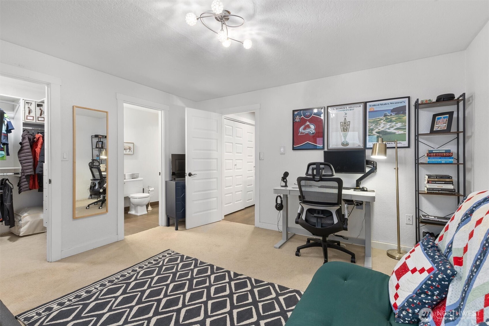 8515 Main Street, Unit 103 Edmonds, WA 98026 - Photo 22 of 34 a workspace with furniture and window