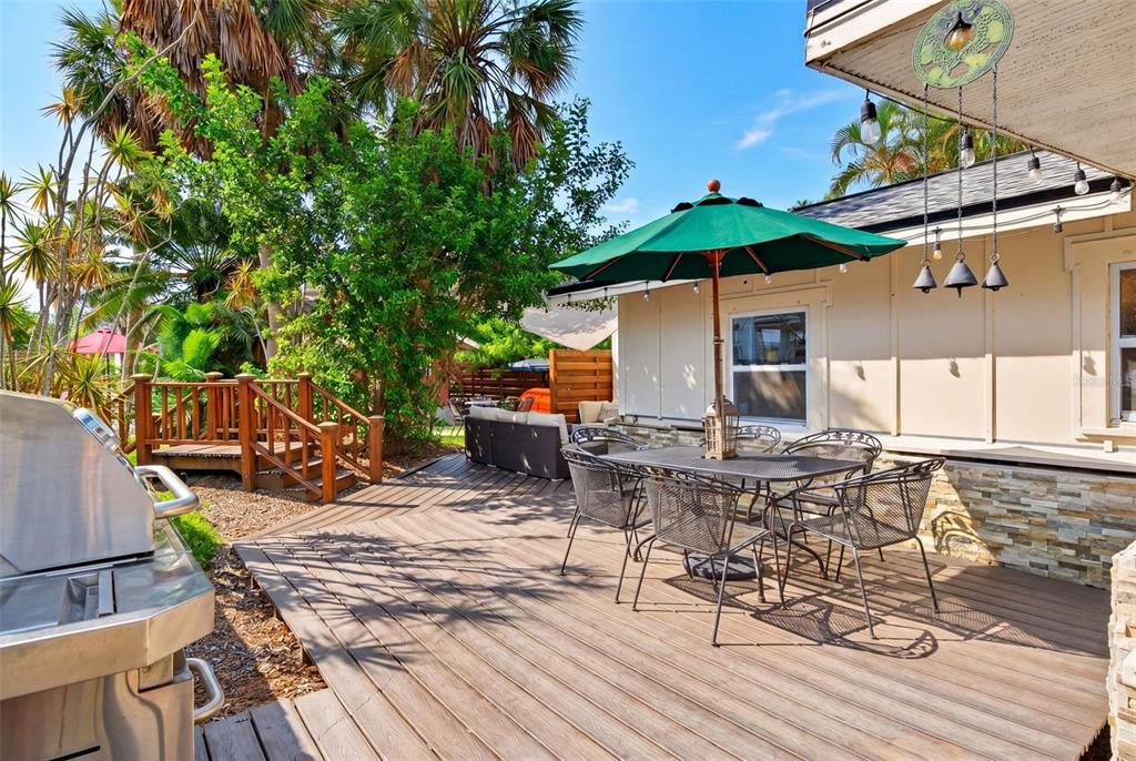 660 Linley Street Longboat Key, FL 34228 - Photo 26 of 64