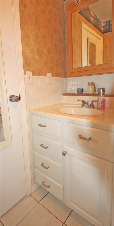 2153 Tonawanda Road Grawn, MI 49637 - Photo 14 of 26 1838558-13.JPG