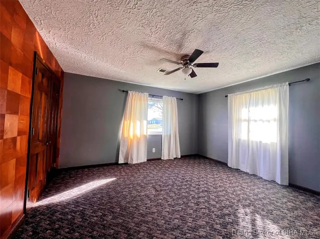 $260,000 | 3707 Caney Road, Henryville, IN 47126