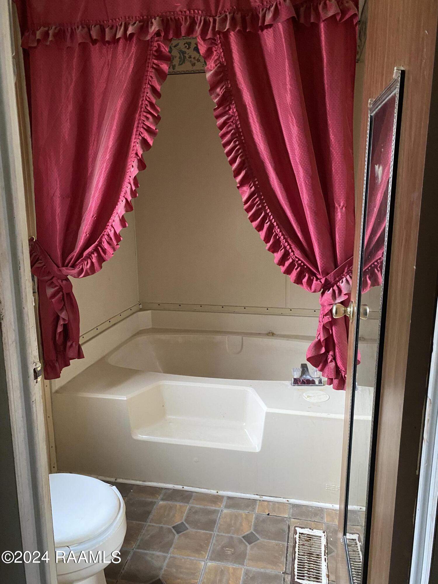 109 Haven Loop Scott, LA 70583 - Photo 4 of 11 IMG-4688