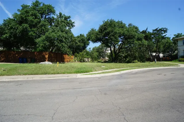 $400,000 | 6631 Lost Horizon Drive, Austin, TX 78759