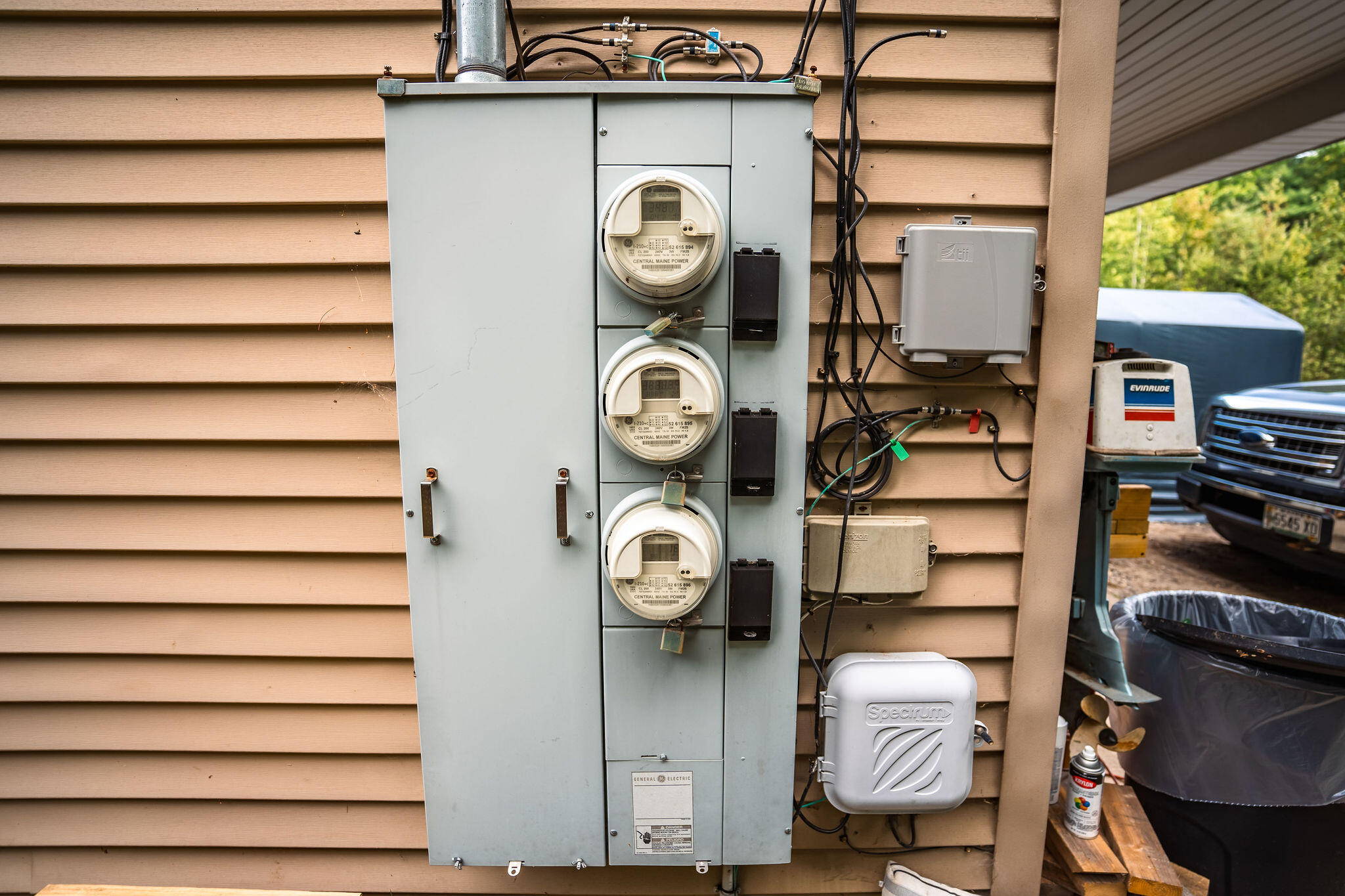 11 Dustin Drive Sabattus, ME 04280 - Photo 22 of 25 Electrical Service