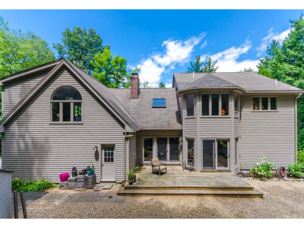 16 Mont Vernon Road Amherst, NH 03031 - Photo 1 of 36