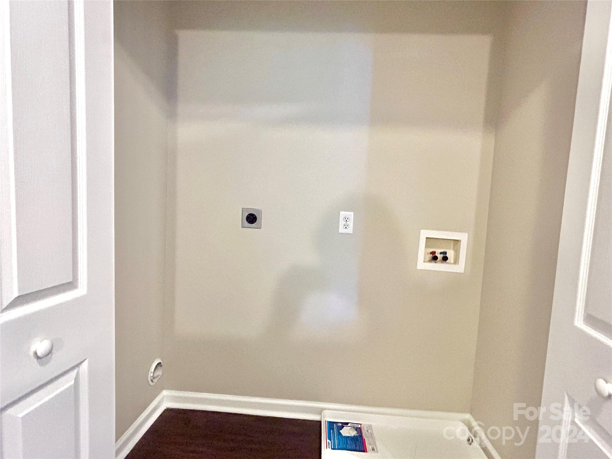 13403 Willow Falls Road Charlotte, NC 28215 - Photo 13 of 28 Gallery Image 13