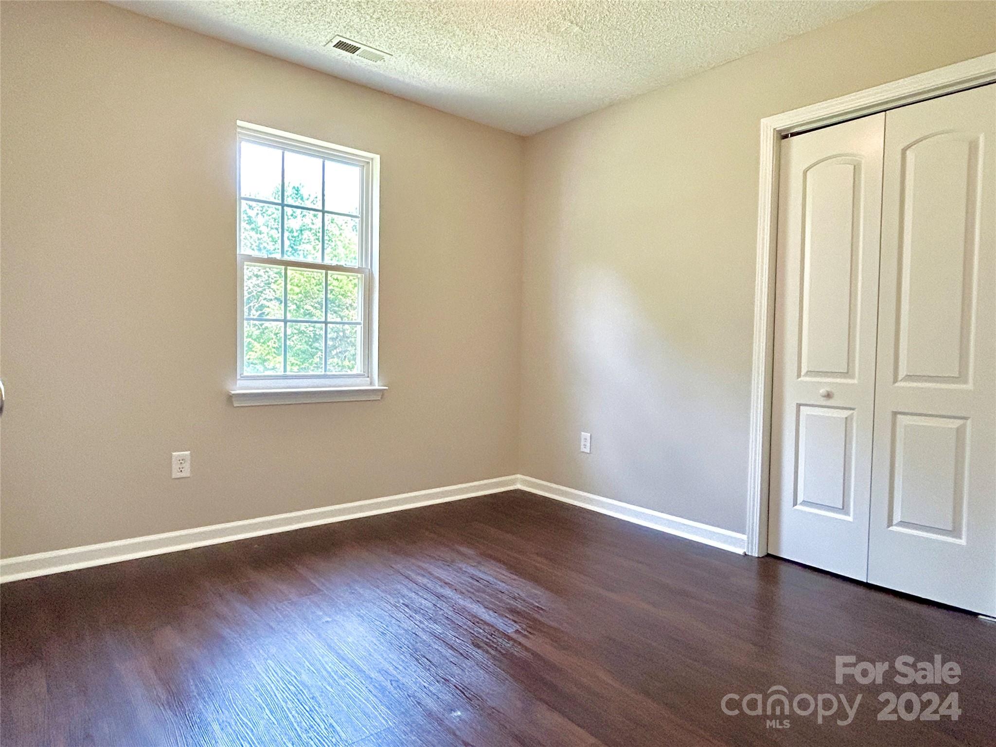 13403 Willow Falls Road Charlotte, NC 28215 - Photo 19 of 28 Gallery Image 19
