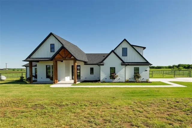 $740,000 | 7196 Hawkeye Road, Sanger, TX 76266