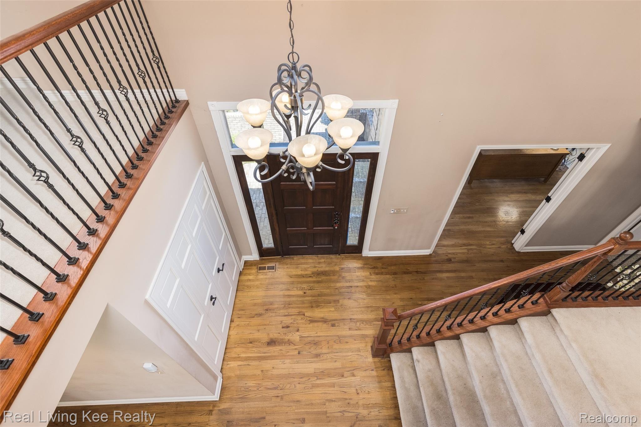 1427 Ridge Court Rochester, MI 48306 - Photo 27 of 50 1427 Ridge Ct-28.jpg