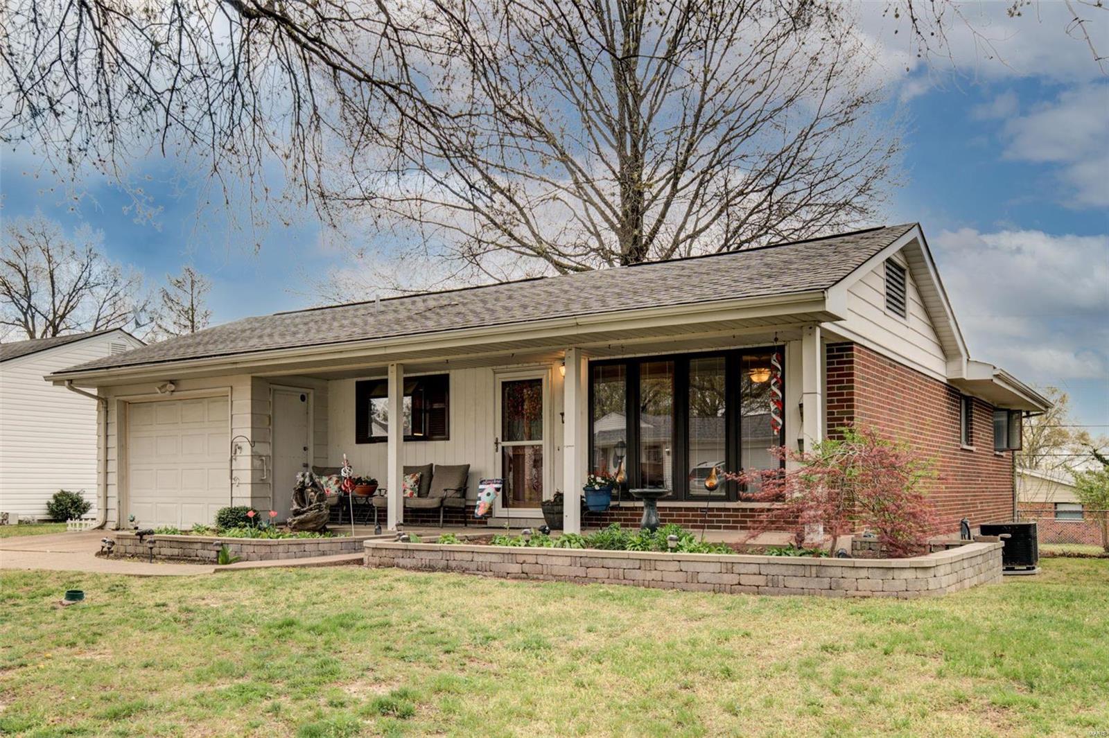 3232 Lin Tel Road St. Louis, MO 63125 - Photo 1 of 23 Gallery Image 1