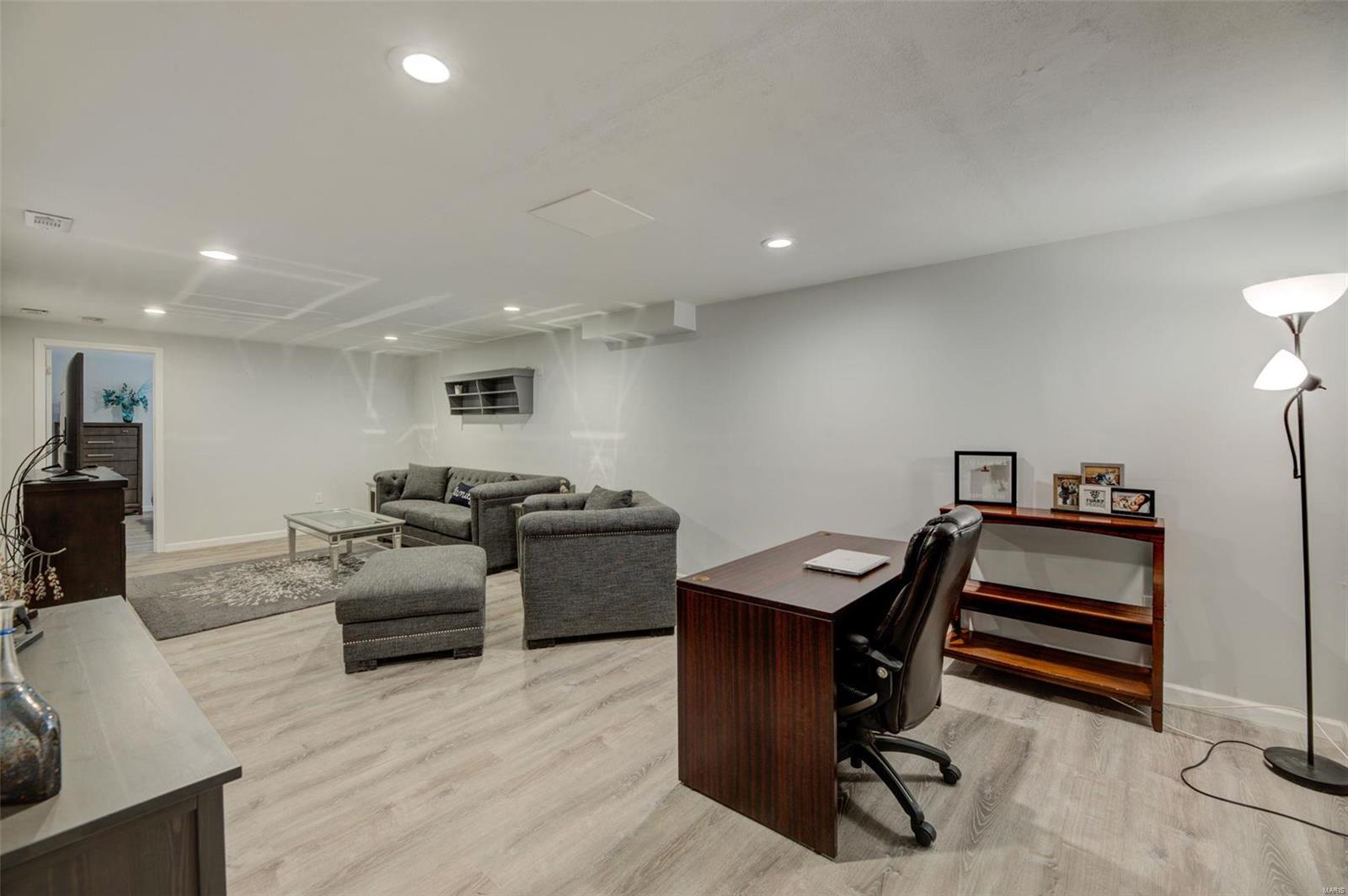 3232 Lin Tel Road St. Louis, MO 63125 - Photo 14 of 23 Gallery Image 14
