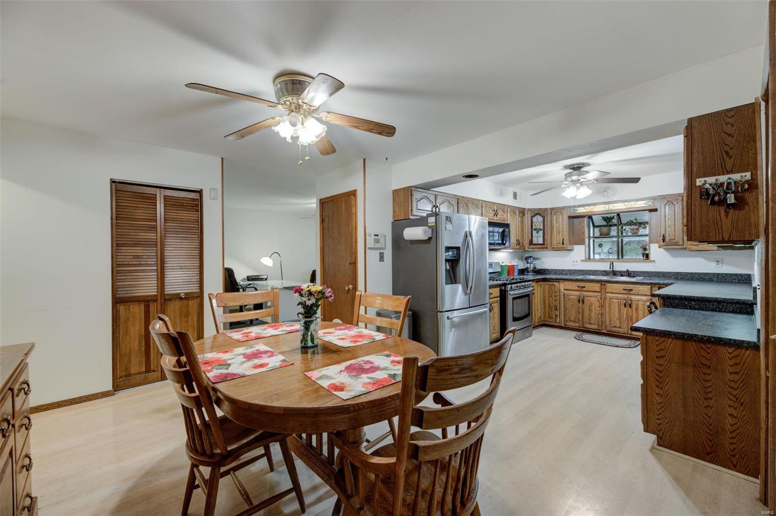 3232 Lin Tel Road St. Louis, MO 63125 - Photo 5 of 23 Gallery Image 5