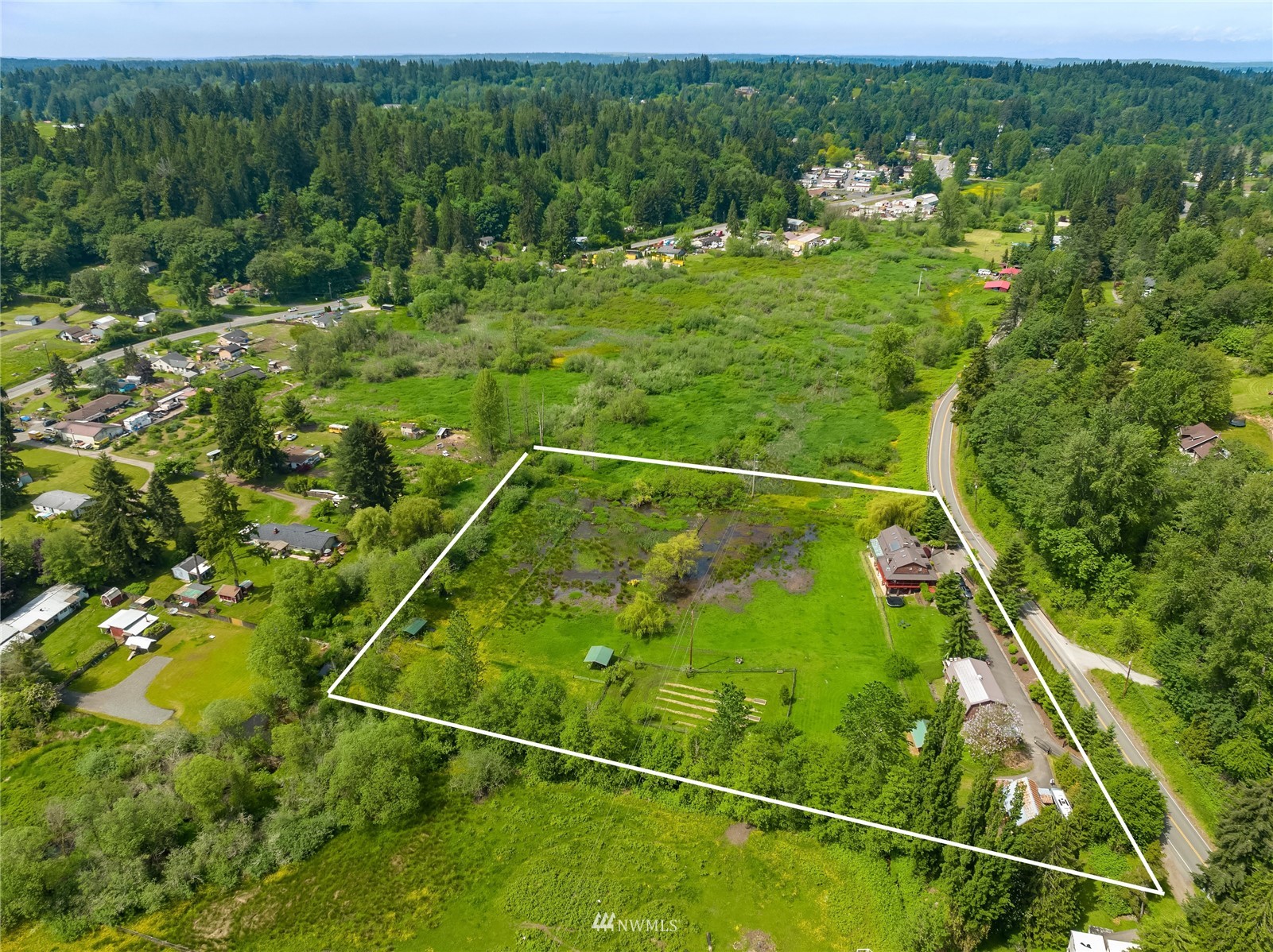 17227 Southeast May Valley Road Renton, WA 98059 - Photo 40 of 40 a view of an outdoor space