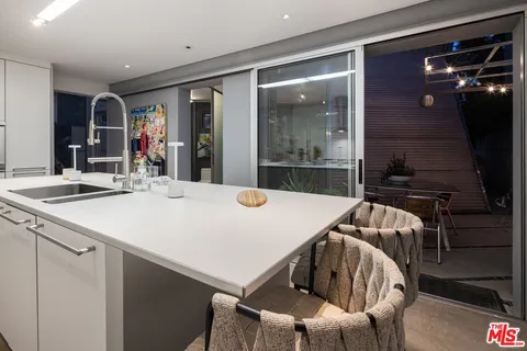 $2,997,000 | 513 Grand Boulevard, Venice, CA 90291