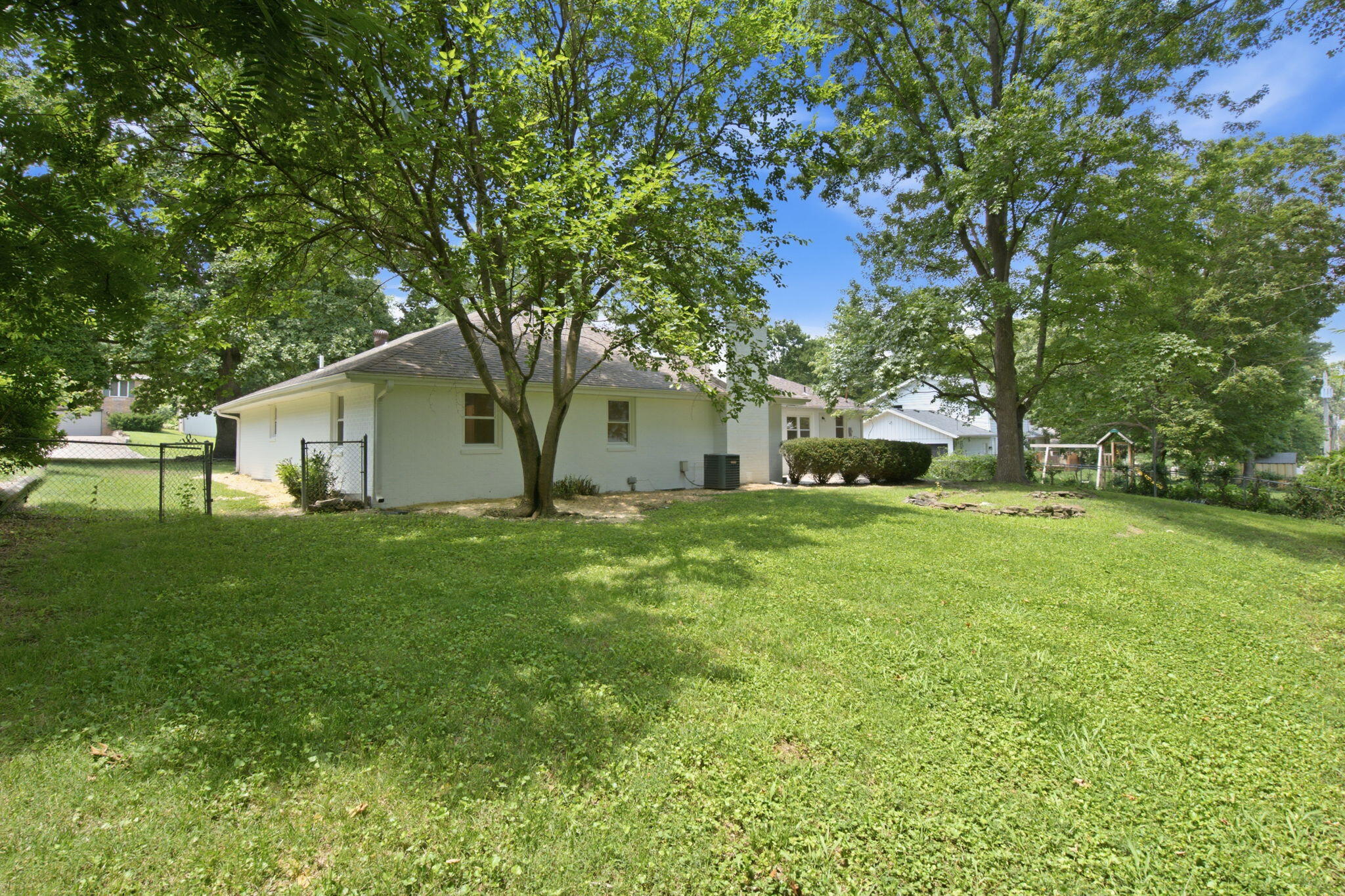1524 South Charing Avenue Springfield, MO 65809 - Photo 34 of 34 36-web-or-mls-035_HWJ02747