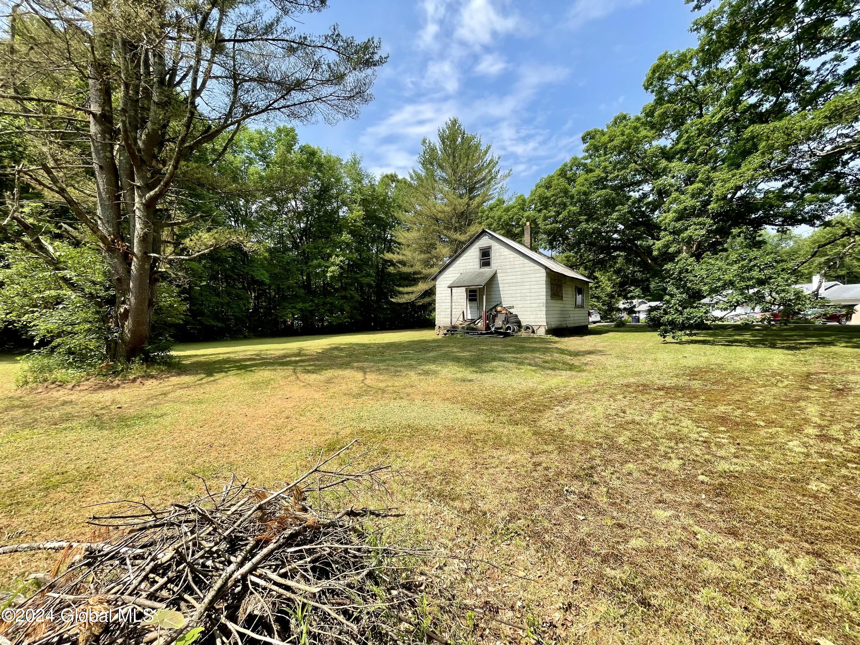 217 Reidel Road Perth, NY 12010 - Photo 5 of 16 IMG_6961