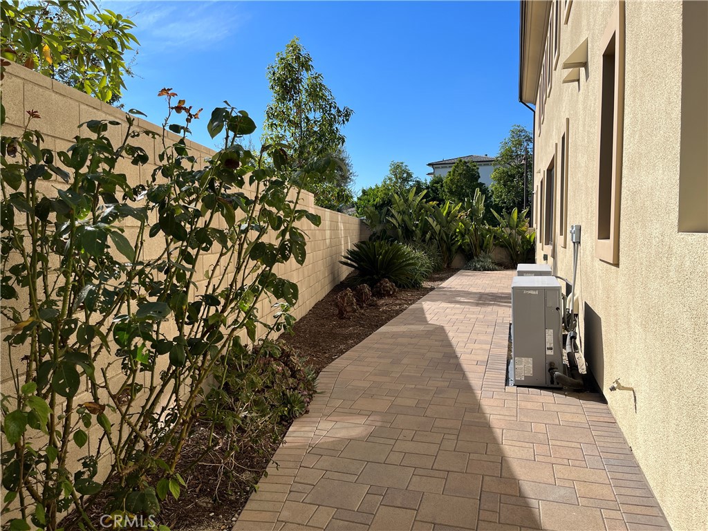 93 Spacial Irvine, CA 92618 - Photo 32 of 32