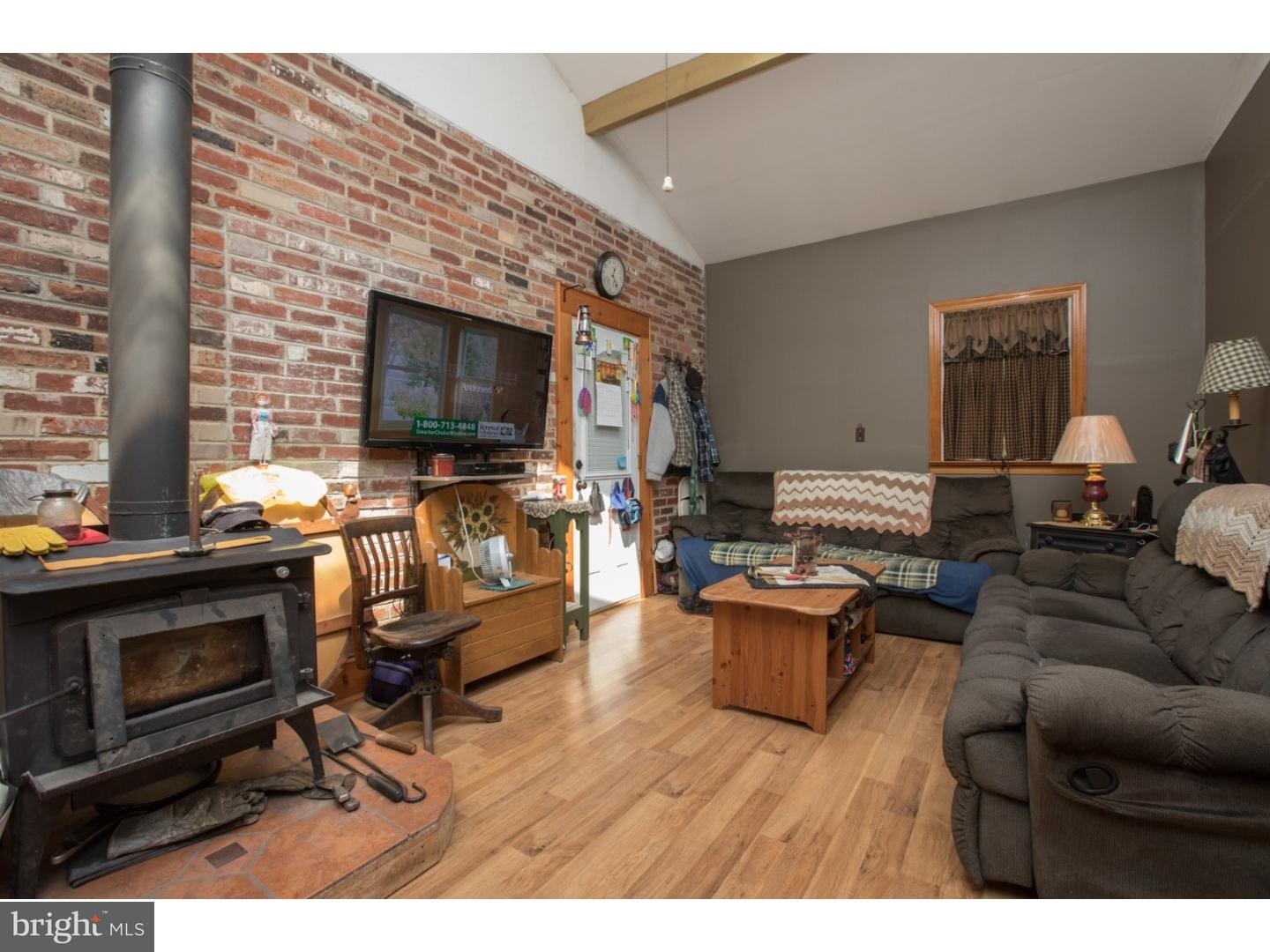 237 Three Bridge Road Monroeville, NJ 08343 - Photo 12 of 19 Family Room