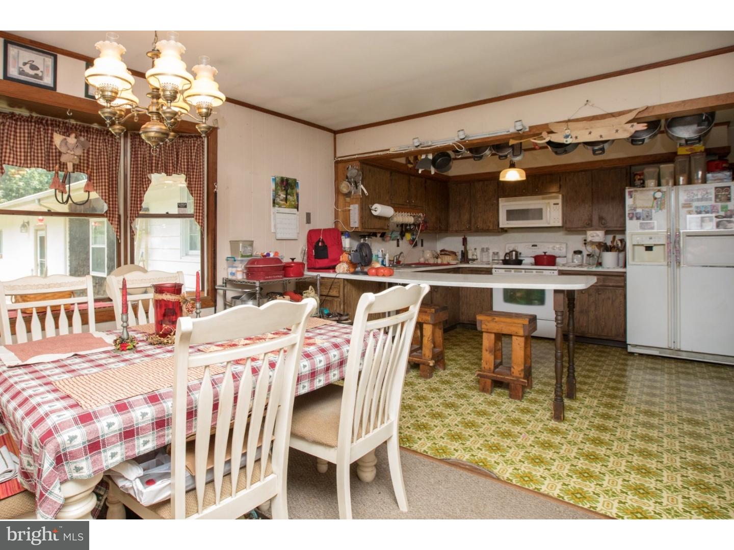237 Three Bridge Road Monroeville, NJ 08343 - Photo 10 of 19 Kitchen