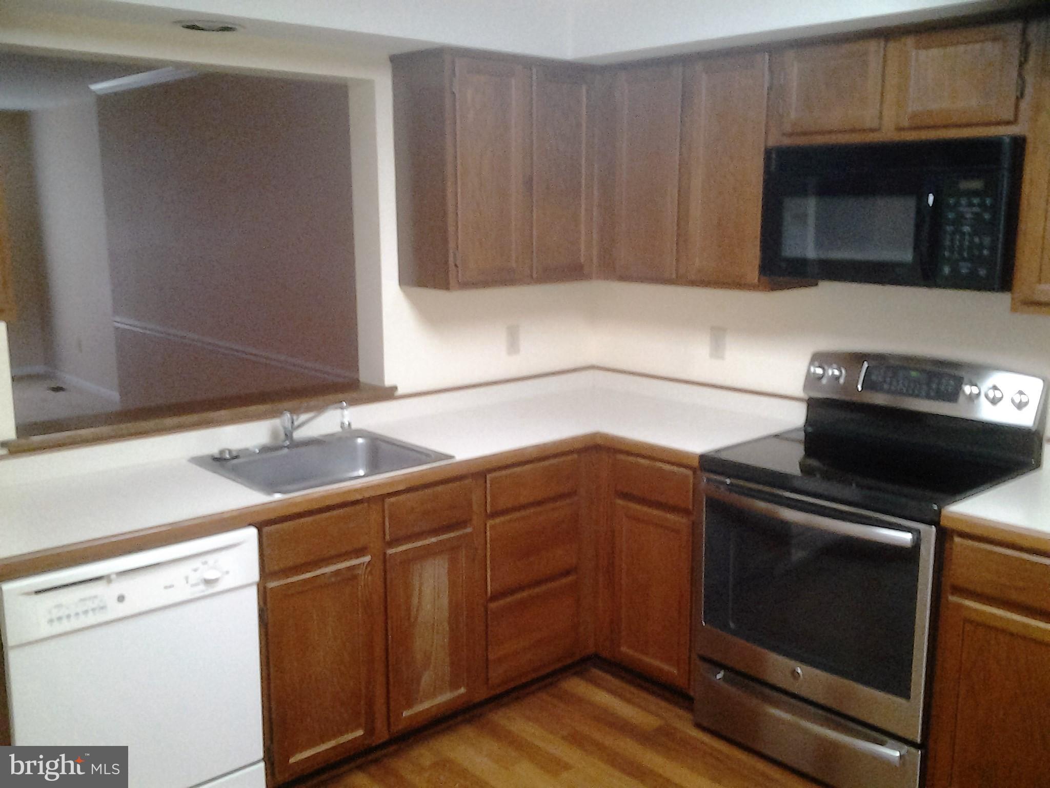 12222 Apache Tears Circle Laurel, MD 20708 - Photo 2 of 20 Kitchen