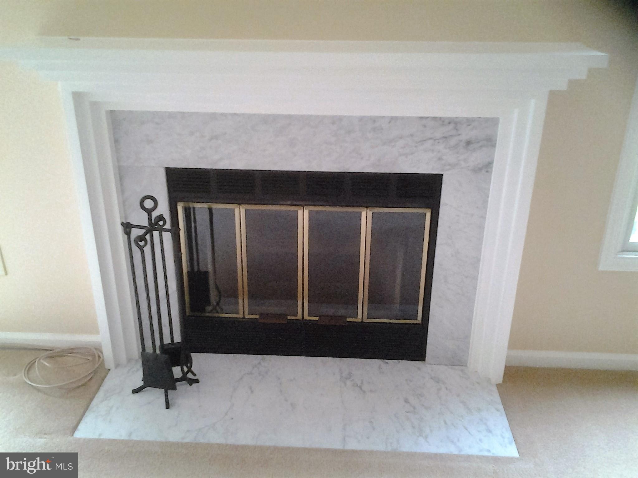 12222 Apache Tears Circle Laurel, MD 20708 - Photo 6 of 20 Living Room