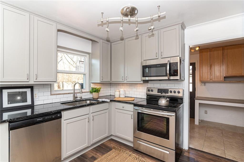 7210 Spring Mill Road Indianapolis, IN 46260 - Photo 13 of 32 Gallery Image 13