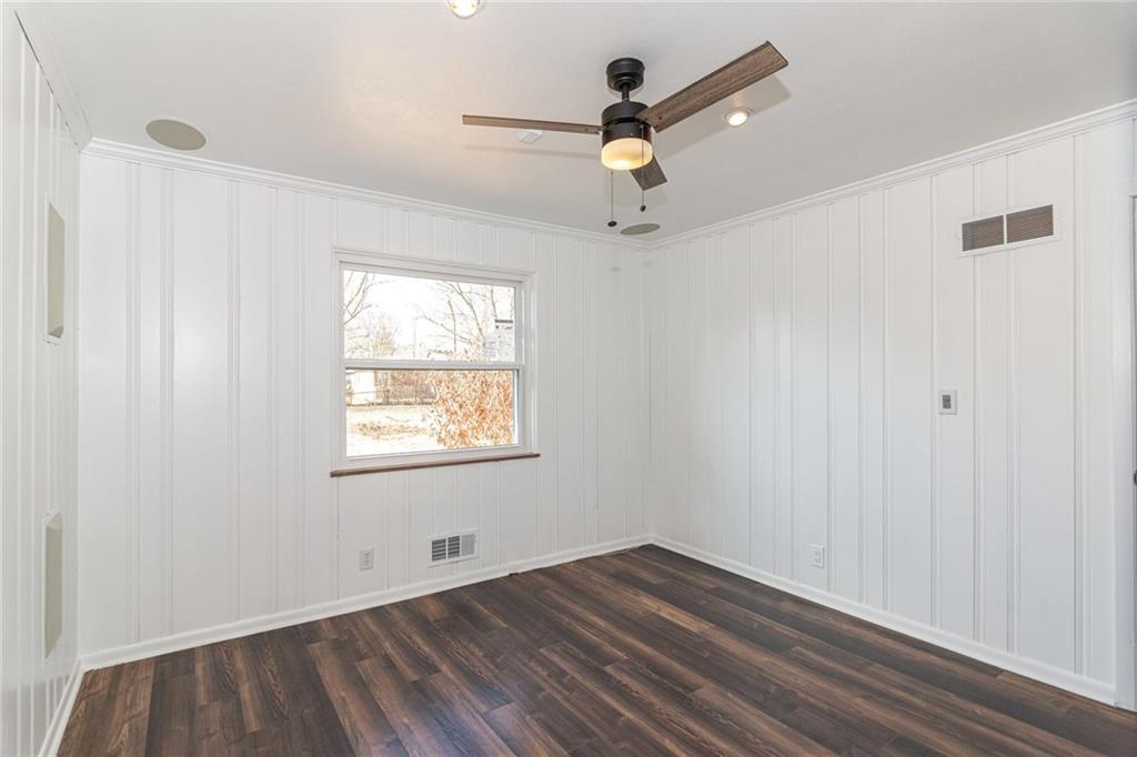 7210 Spring Mill Road Indianapolis, IN 46260 - Photo 17 of 32 Gallery Image 17