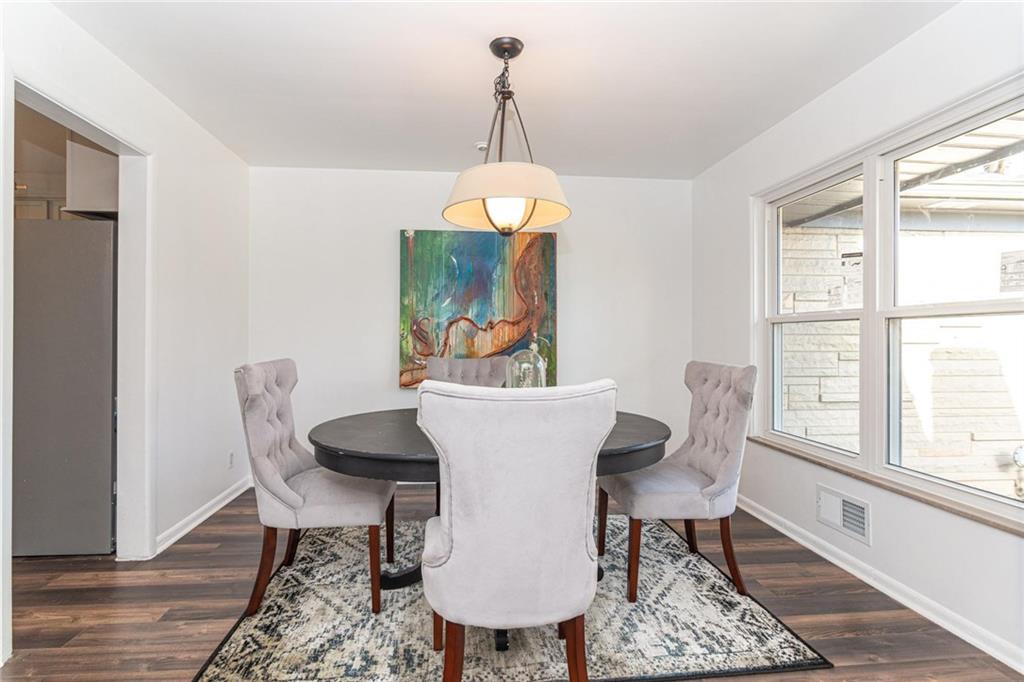 7210 Spring Mill Road Indianapolis, IN 46260 - Photo 4 of 32 Gallery Image 4