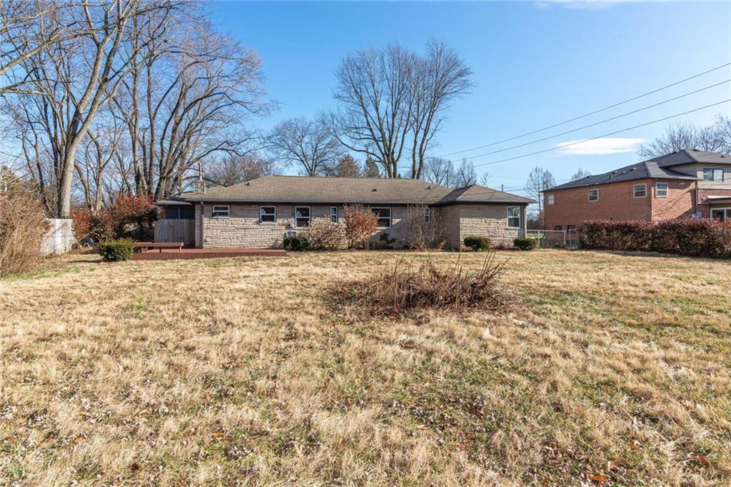 7210 Spring Mill Road Indianapolis, IN 46260 - Photo 31 of 32 Gallery Image 31