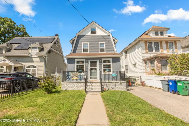 $649,999 | 771 Delafield Avenue | West Brighton