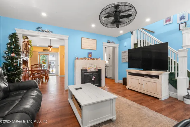 $649,999 | 771 Delafield Avenue | West Brighton