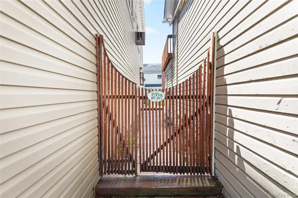 $1,600 | 128 South Country Road, Unit A, Bellport, NY 11713