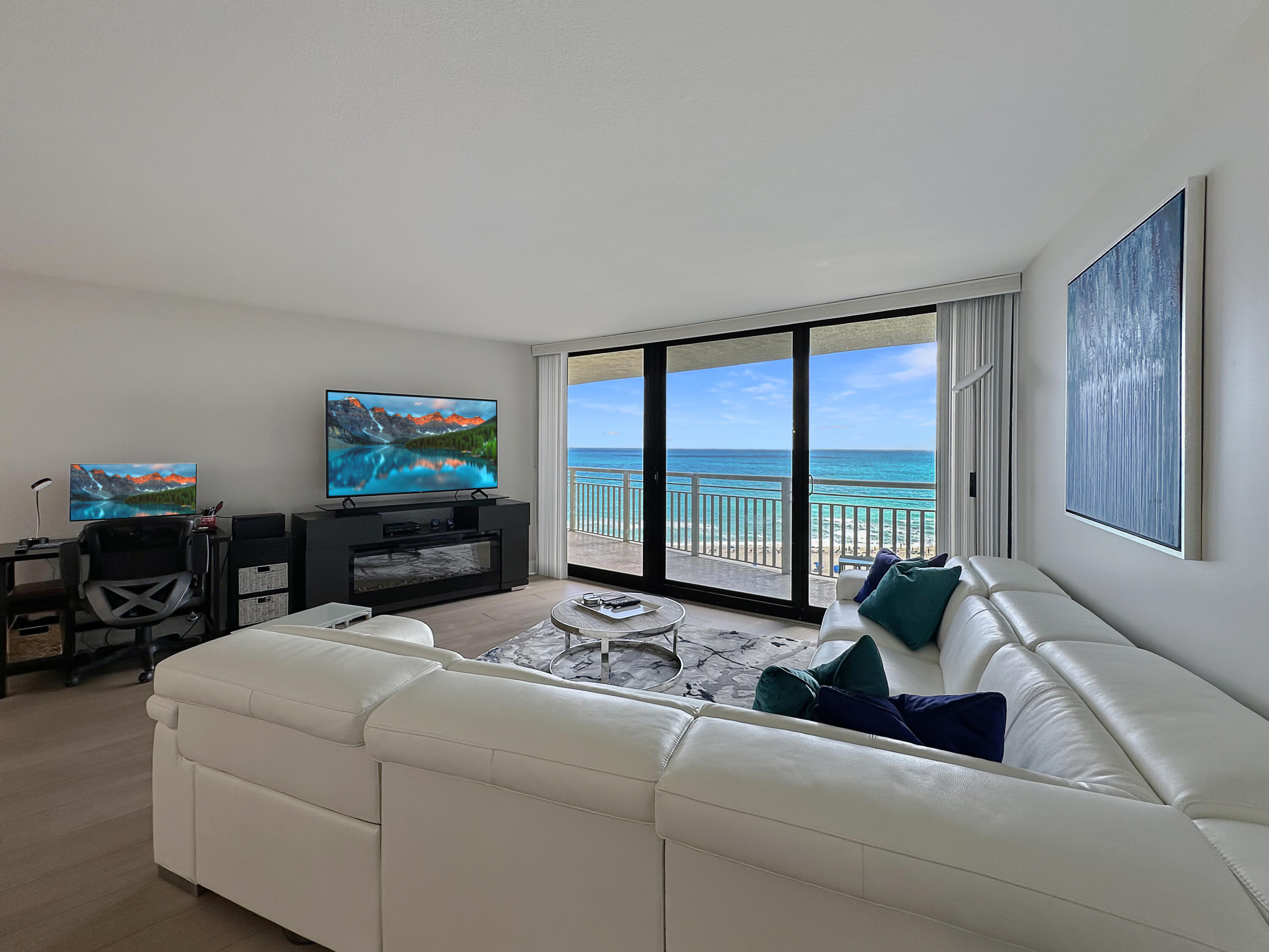 3000 North Ocean Drive, Unit 11D Singer Island, FL 33404 - Photo 3 of 49 Living Room