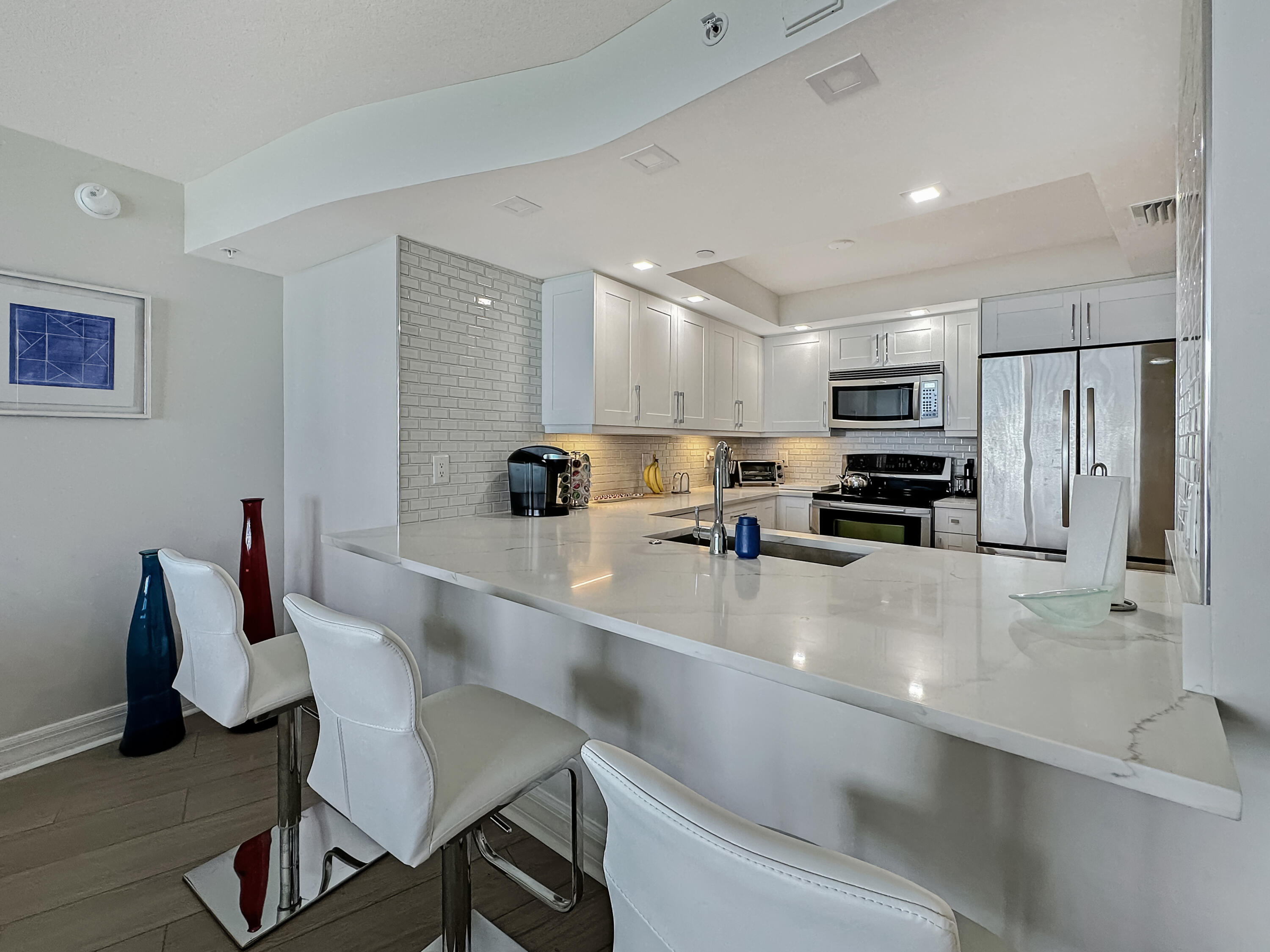 3000 North Ocean Drive, Unit 11D Singer Island, FL 33404 - Photo 5 of 49 Kitchen Pass Through