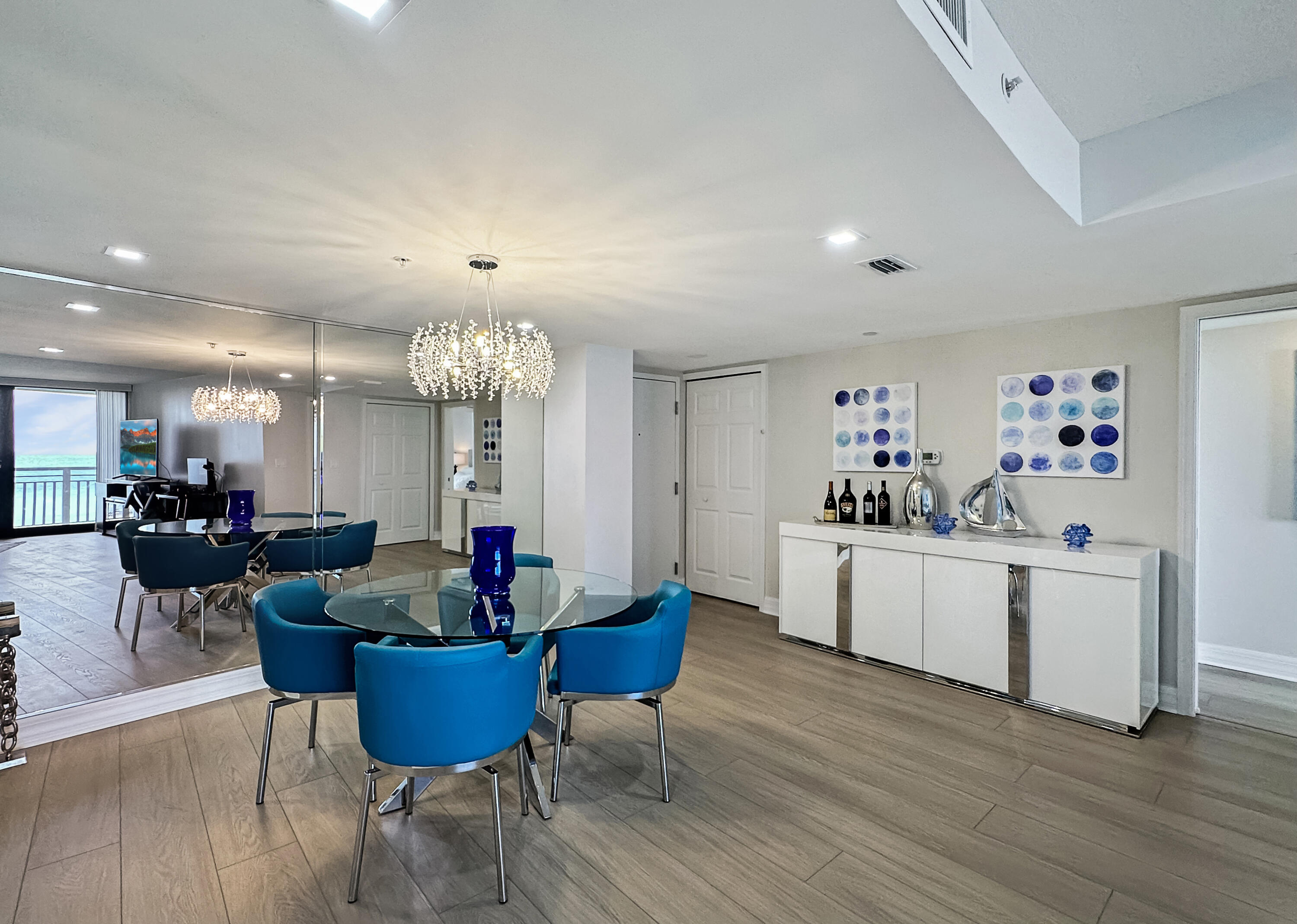 3000 North Ocean Drive, Unit 11D Singer Island, FL 33404 - Photo 9 of 49 Dining Area