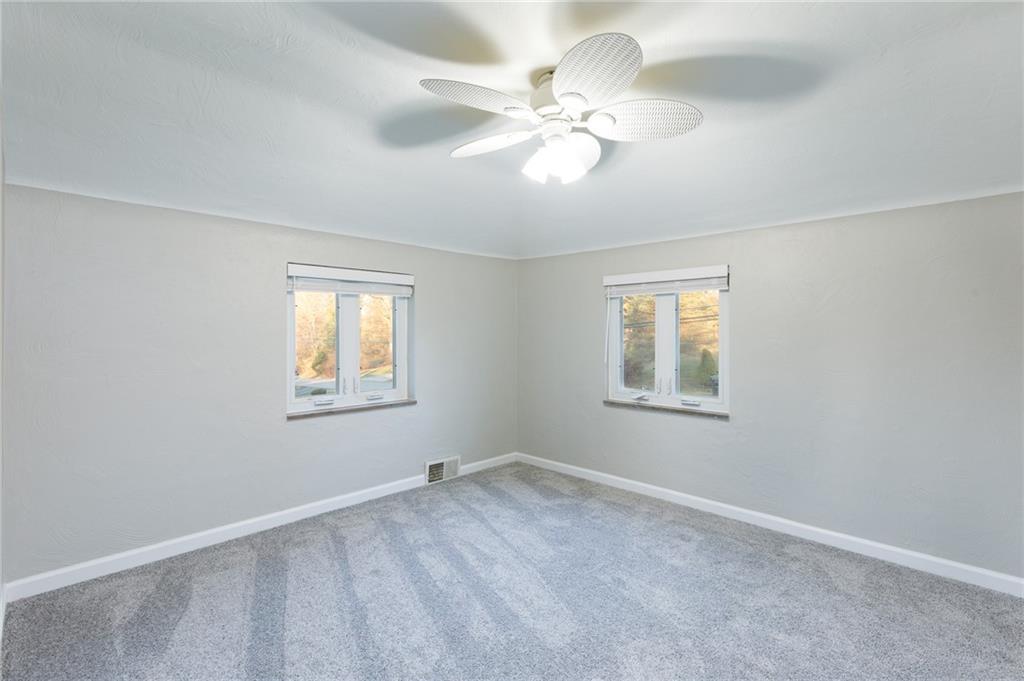 9347 Pannier Road Pittsburgh, PA 15237 - Photo 13 of 25 Third bedroom with ceiling fan